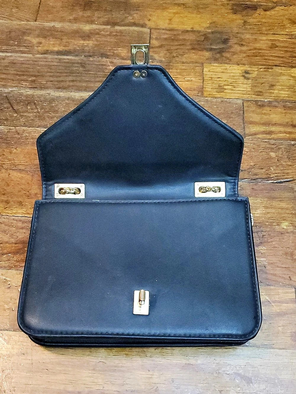 Black Chain Shoulder Bag